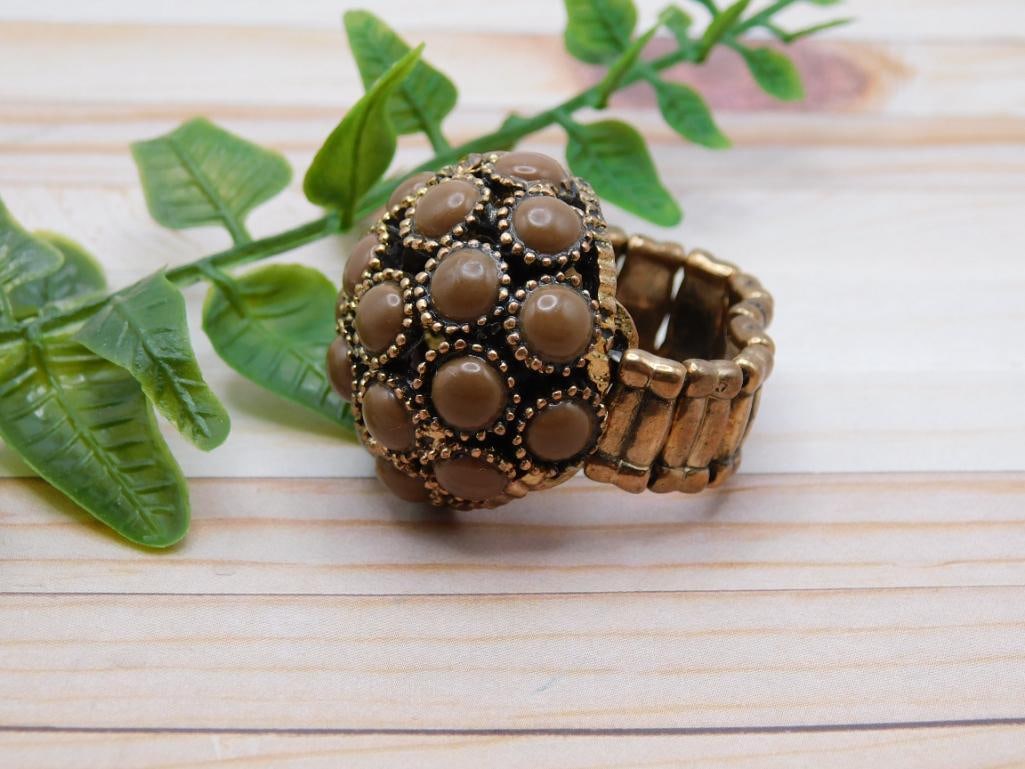 GENUINE STONE RING ROCK STONE LAPIDARY SPECIMEN (1 of 4)