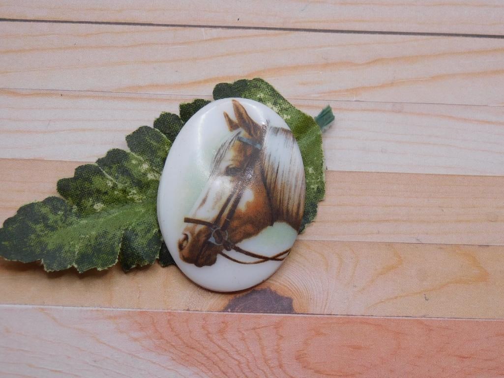 HORSE CABOCHON ROCK STONE LAPIDARY SPECIMEN: HORSE CABOCHON ROCK STONE LAPIDARY SPECIMEN