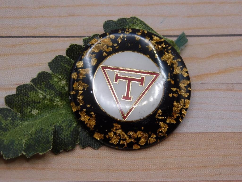 GOLD FLECKED T CABOCHON ROCK STONE LAPIDARY SPECIMEN: GOLD FLECKED T CABOCHON ROCK STONE LAPIDARY SPECIMEN