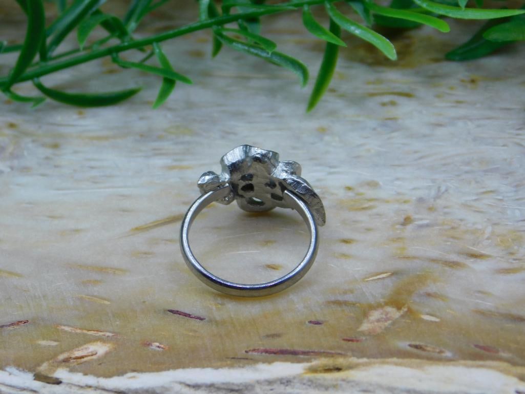 FLOWER RING ROCK STONE LAPIDARY SPECIMEN - 3