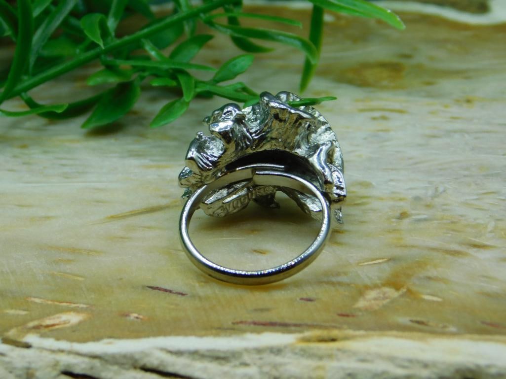 FLOWER RING ROCK STONE LAPIDARY SPECIMEN - 3