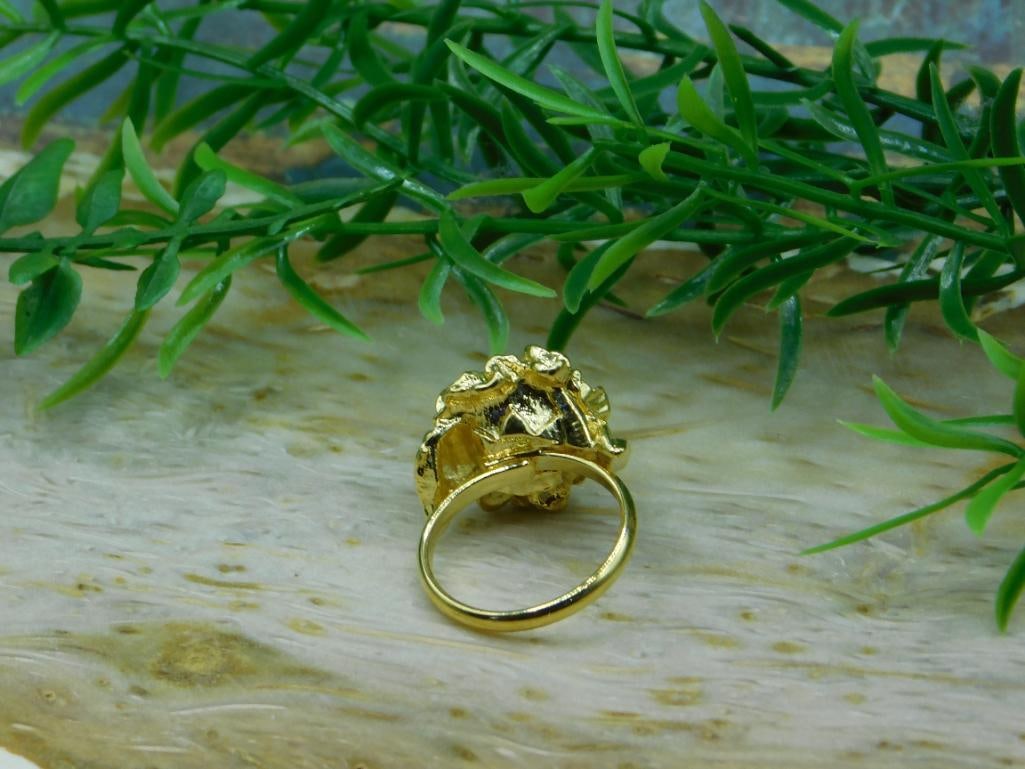 FLOWER RING ROCK STONE LAPIDARY SPECIMEN - 3