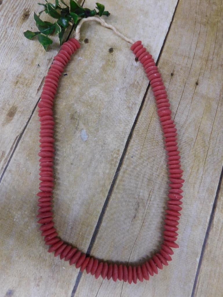 AFRICAN TRADE BEADS ROCK STONE LAPIDARY SPECIMEN: AFRICAN TRADE BEADS ROCK STONE LAPIDARY SPECIMEN