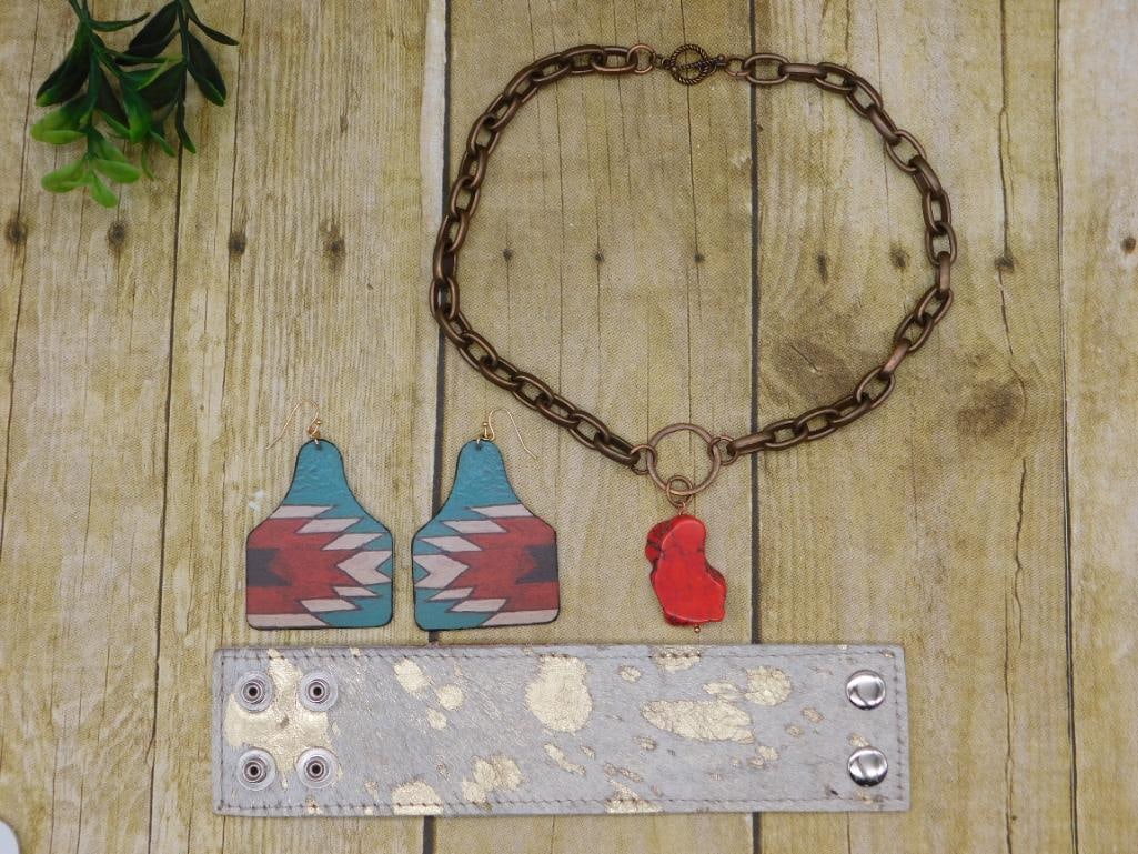 MIXED JEWELRY LOT ROCK STONE LAPIDARY SPECIMEN: MIXED JEWELRY LOT ROCK STONE LAPIDARY SPECIMEN