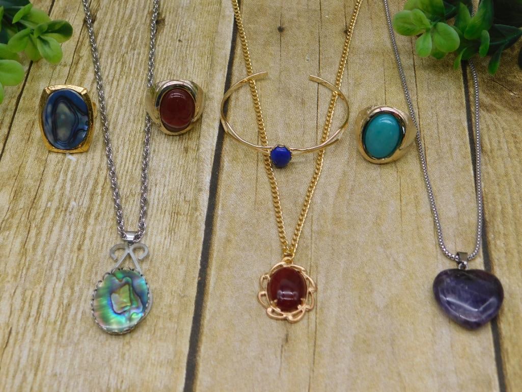 MIXED JEWELRY LOT ROCK STONE LAPIDARY SPECIMEN: MIXED JEWELRY LOT ROCK STONE LAPIDARY SPECIMEN