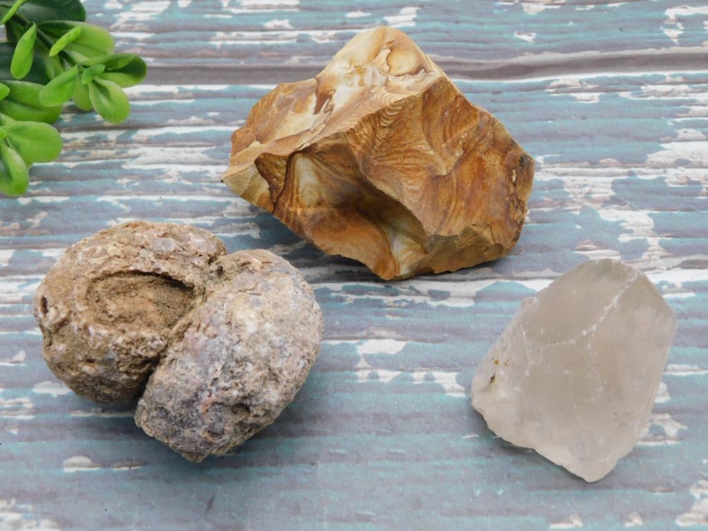 MIXED ROUGH LOT ROCK STONE LAPIDARY SPECIMEN: MIXED ROUGH LOT ROCK STONE LAPIDARY SPECIMEN