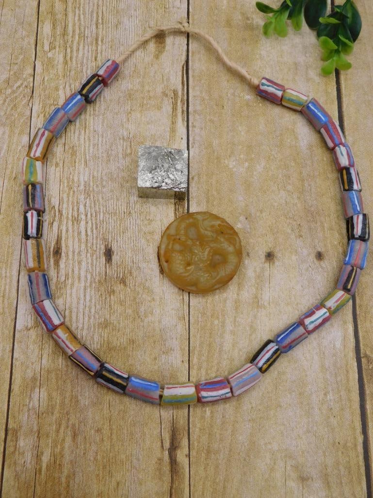 MIXED LOT ROCK STONE LAPIDARY SPECIMEN: MIXED LOT ROCK STONE LAPIDARY SPECIMEN