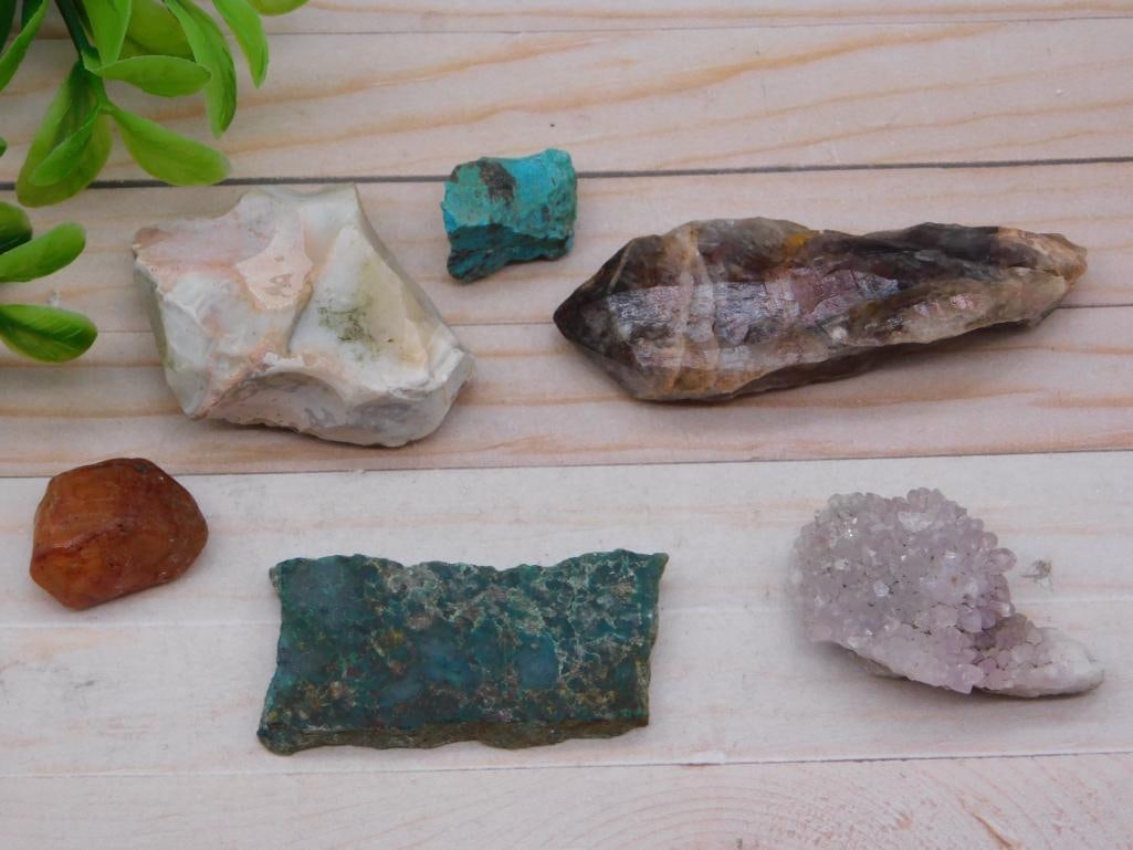 MIXED ROUGH LOT ROCK STONE LAPIDARY SPECIMEN: MIXED ROUGH LOT ROCK STONE LAPIDARY SPECIMEN