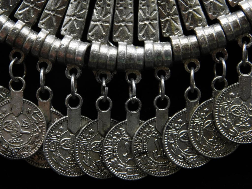 COIN AND PLANK NECKLACE - 2