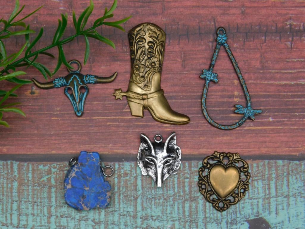 MIXED PENDANTS ROCK STONE LAPIDARY SPECIMEN: MIXED PENDANTS ROCK STONE LAPIDARY SPECIMEN