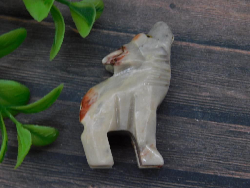 STONE WOLF ROCK STONE LAPIDARY SPECIMEN: STONE WOLF ROCK STONE LAPIDARY SPECIMEN