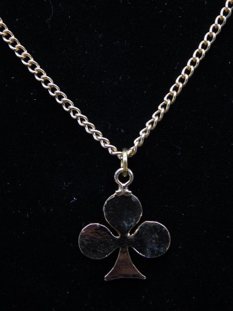 CLUB PENDANT ON CHAIN NECKLACE: CLUB PENDANT ON CHAIN NECKLACE