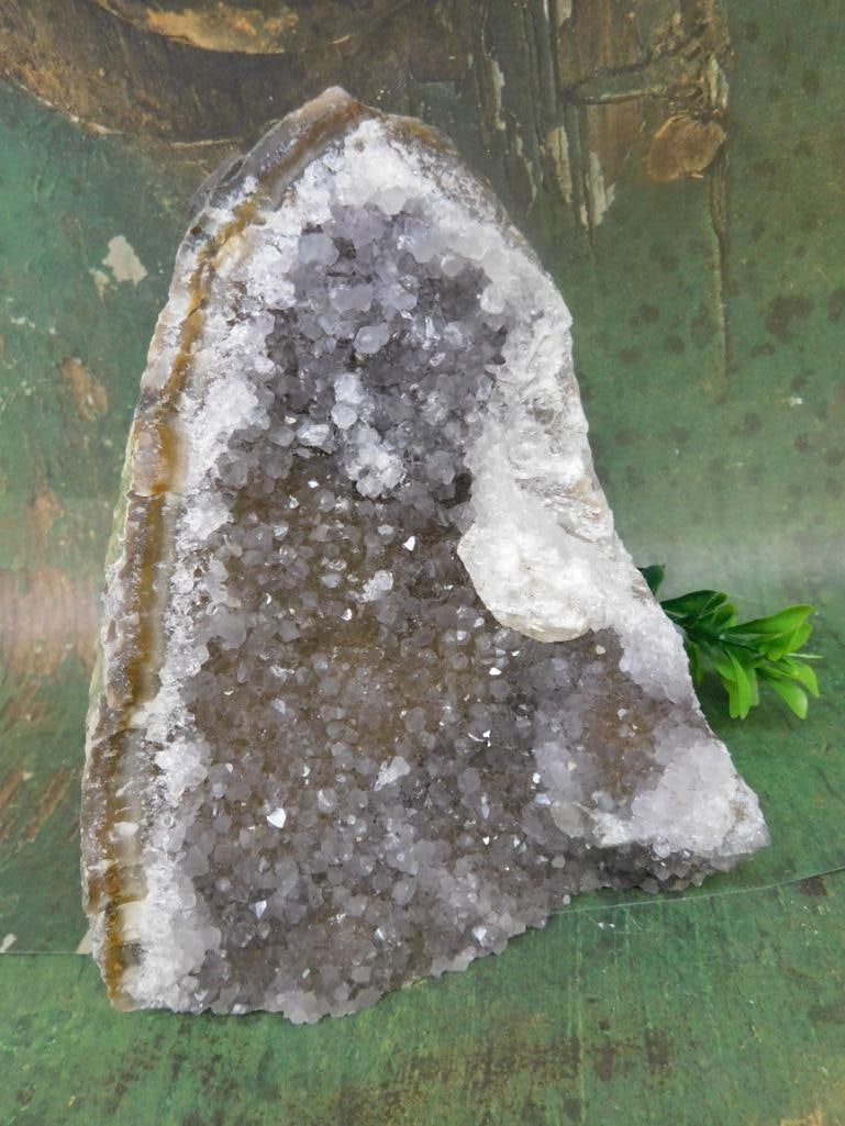 AMETHYST ROCK STONE LAPIDARY SPECIMEN (1 of 2)