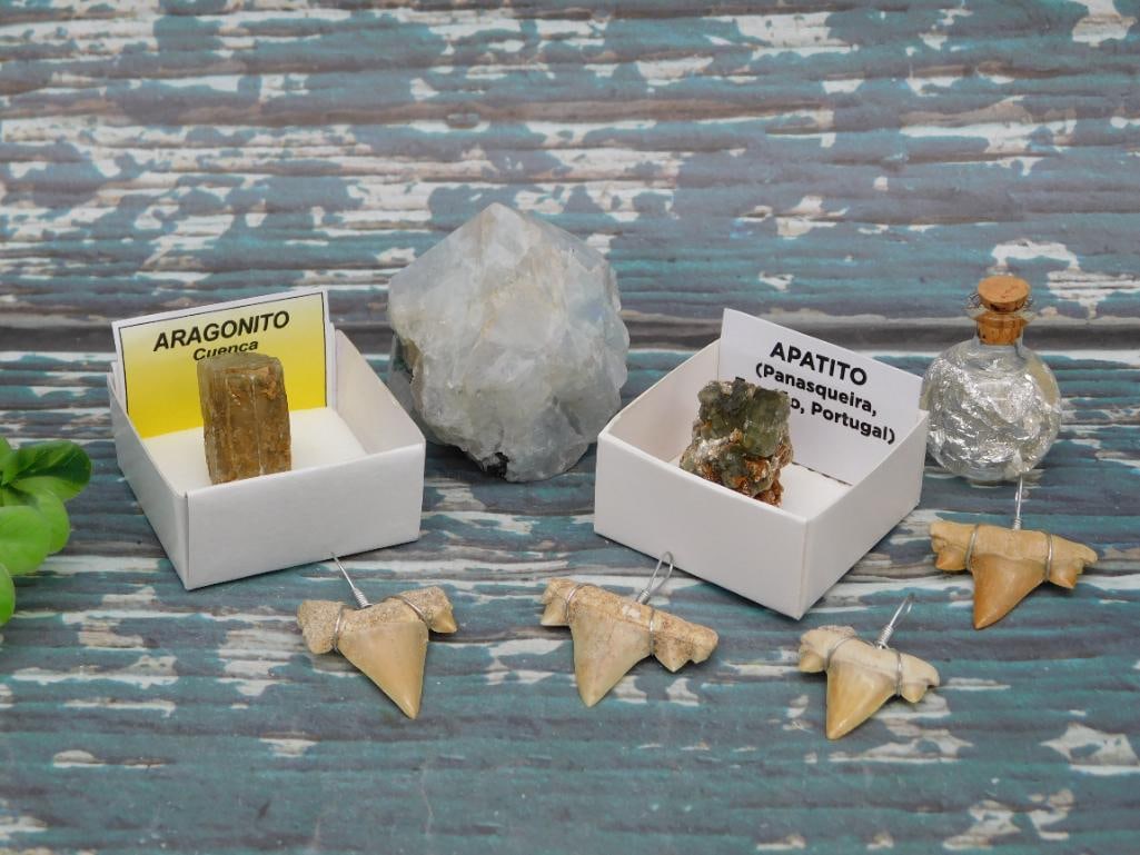 MIXED LOT ROCK STONE LAPIDARY SPECIMEN: MIXED LOT ROCK STONE LAPIDARY SPECIMEN