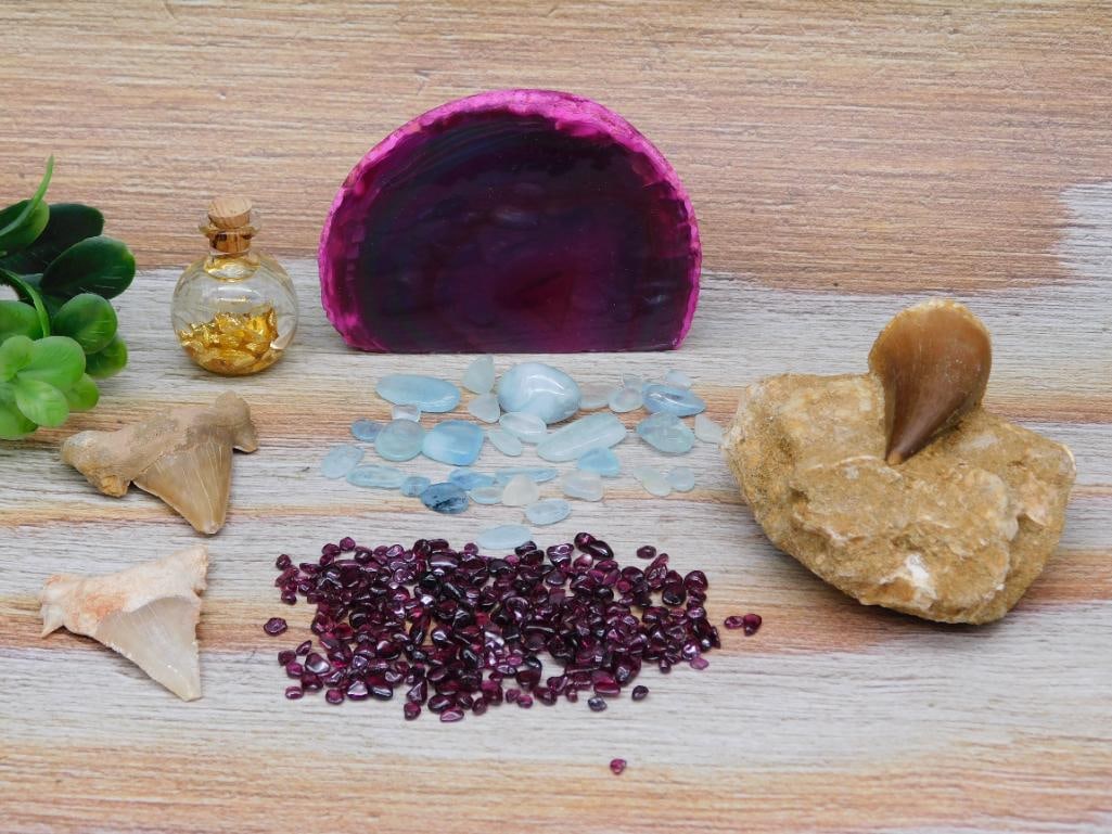 MIXED LOT ROCK STONE LAPIDARY SPECIMEN: MIXED LOT ROCK STONE LAPIDARY SPECIMEN