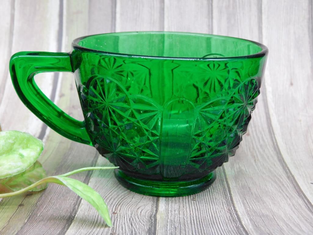 Green Glass Cup with Decorative Raised Pattern: Green Glass Cup with Decorative Raised Pattern