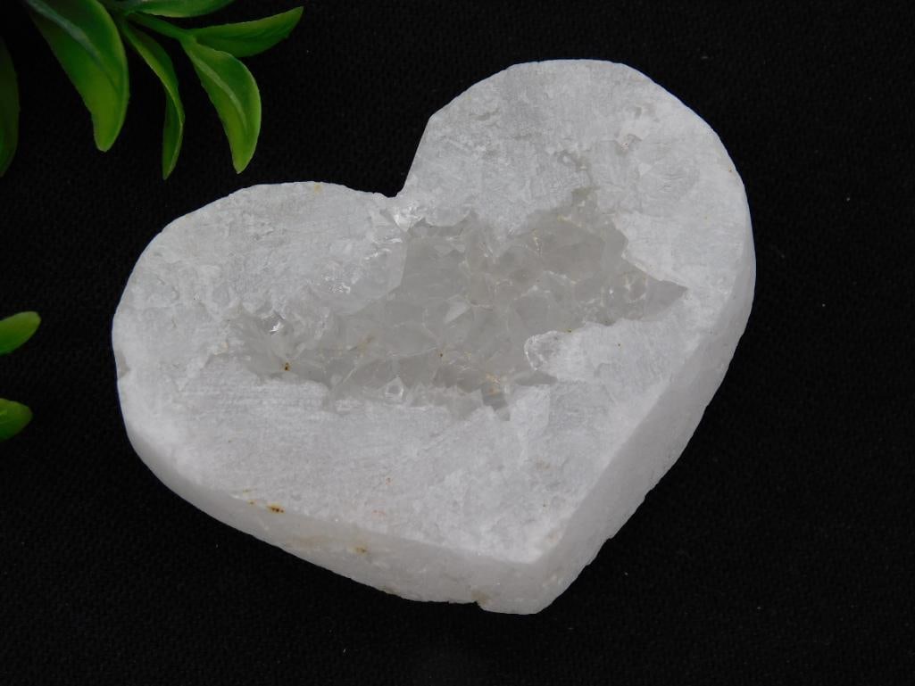GEODE HEART ROCK STONE LAPIDARY SPECIMEN (1 of 2)