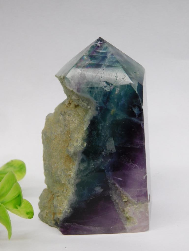 FLUORITE TOWER ROCK STONE LAPIDARY SPECIMEN: FLUORITE TOWER ROCK STONE LAPIDARY SPECIMEN