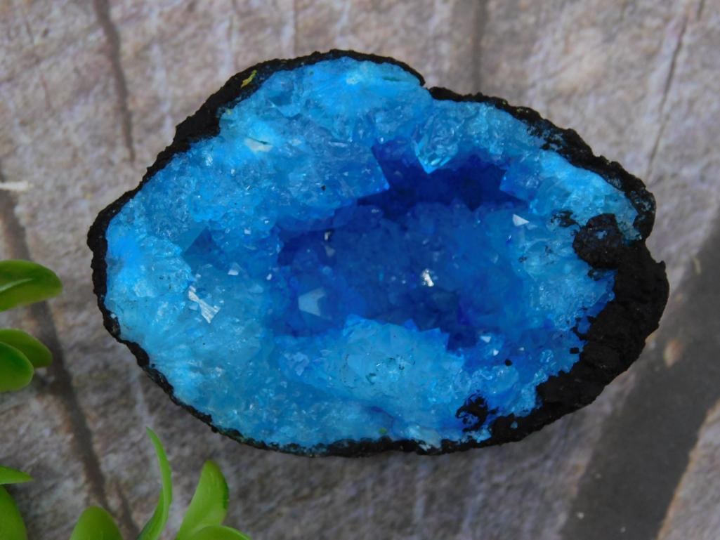 BLUE GEODE ROCK STONE LAPIDARY SPECIMEN: BLUE GEODE ROCK STONE LAPIDARY SPECIMEN