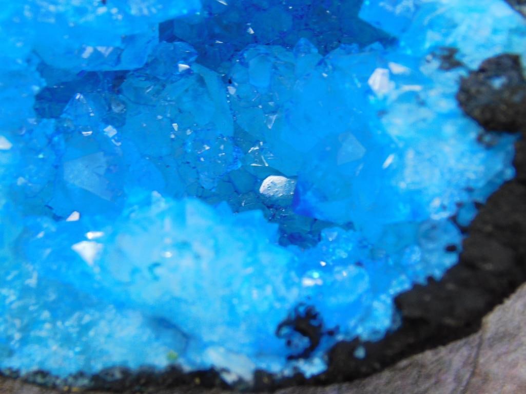 BLUE GEODE ROCK STONE LAPIDARY SPECIMEN - 2