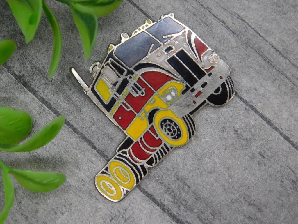 ENAMEL CABOCHON MEDALLION: ENAMEL CABOCHON MEDALLION