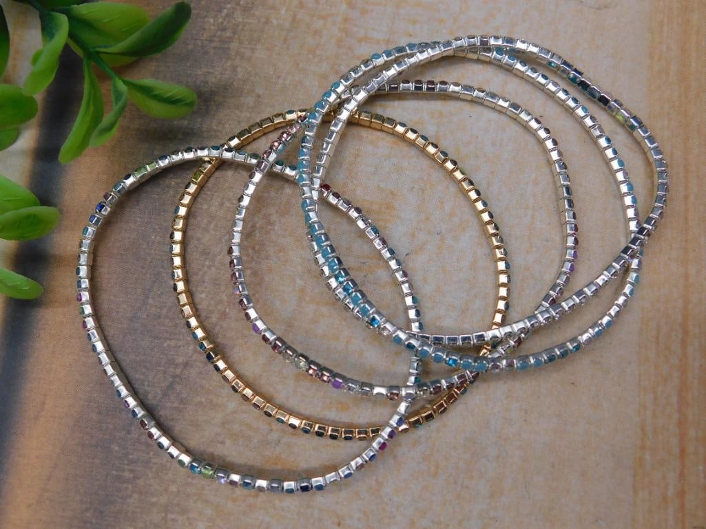 STRETCH BRACELETS (1 of 3)