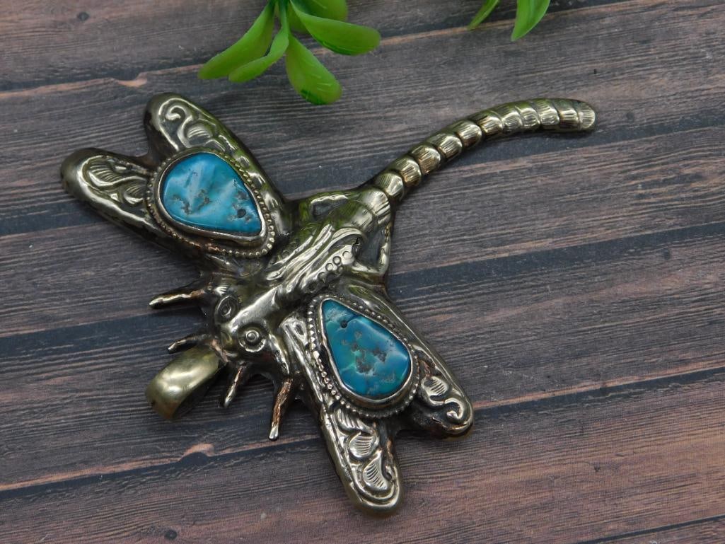 TURQUOISE DRAGONFLY PENDANT ROCK STONE LAPIDARY SPECIMEN: TURQUOISE DRAGONFLY PENDANT ROCK STONE LAPIDARY SPECIMEN