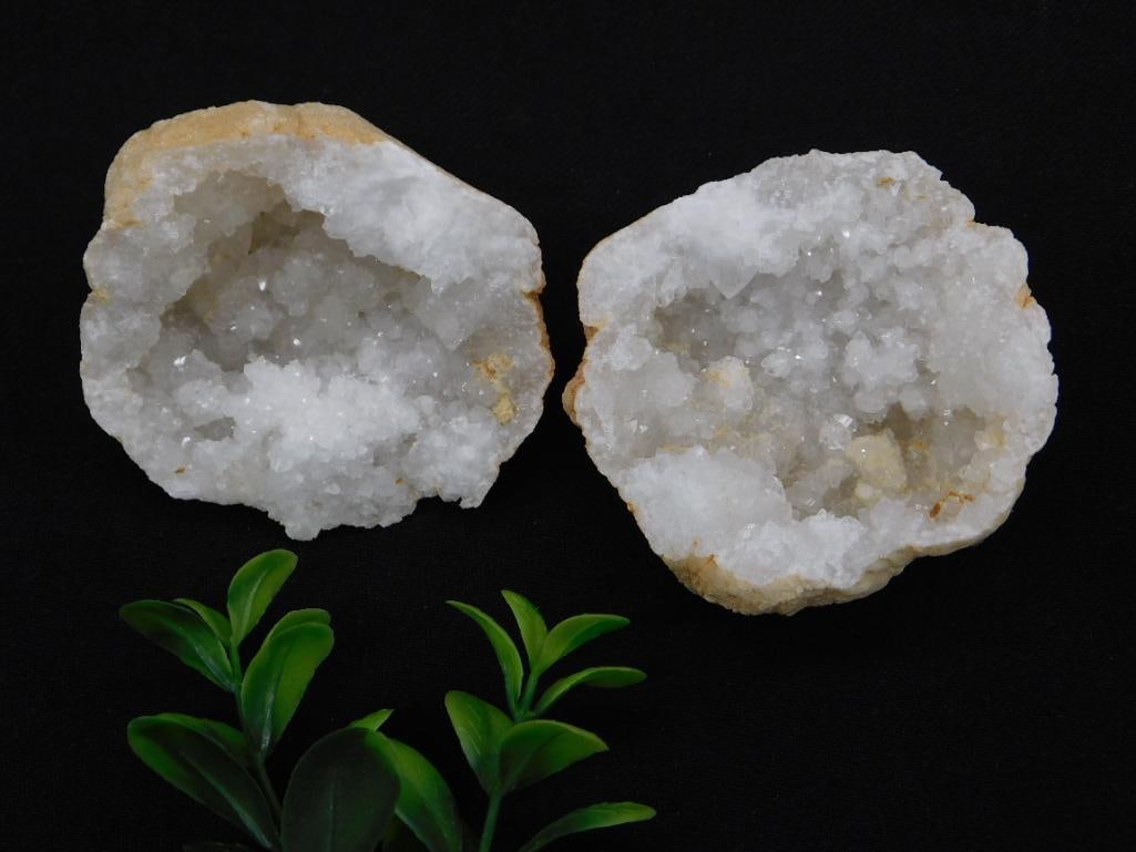 GEODE ROCK STONE LAPIDARY SPECIMEN: GEODE ROCK STONE LAPIDARY SPECIMEN