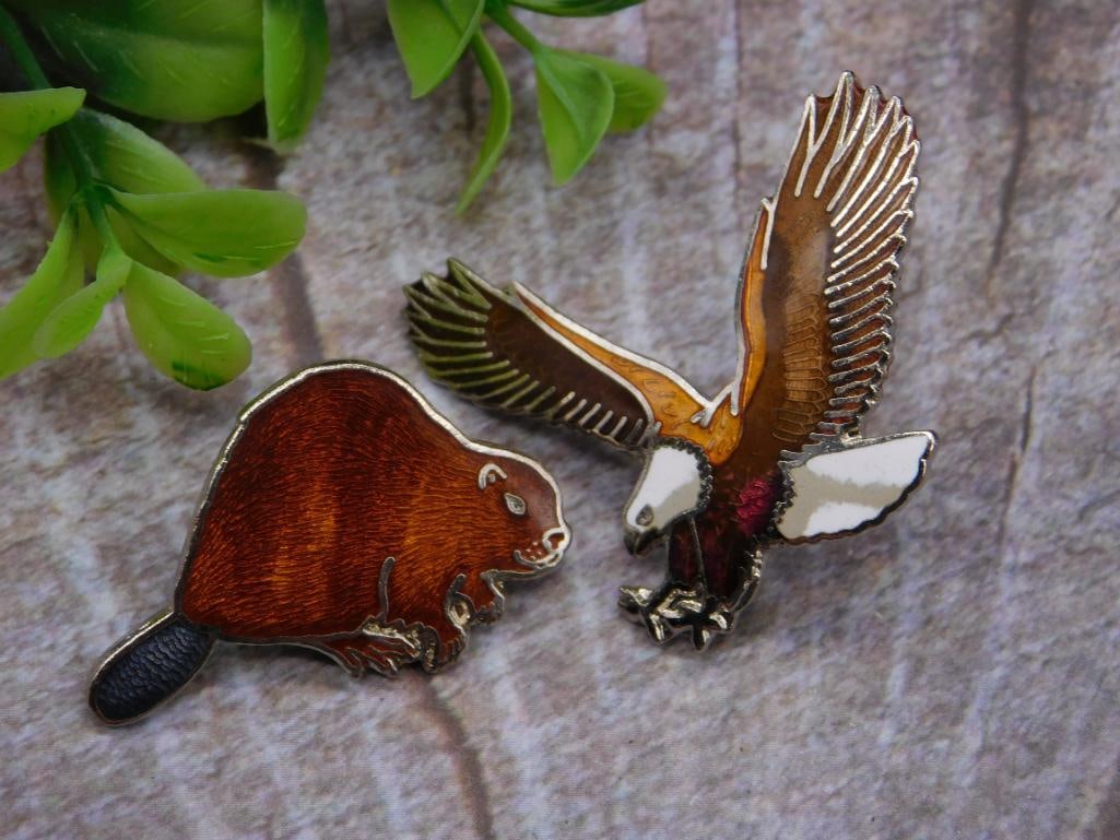 ENAMEL PINS EAGLE AND BEAVER: ENAMEL PINS EAGLE AND BEAVER
