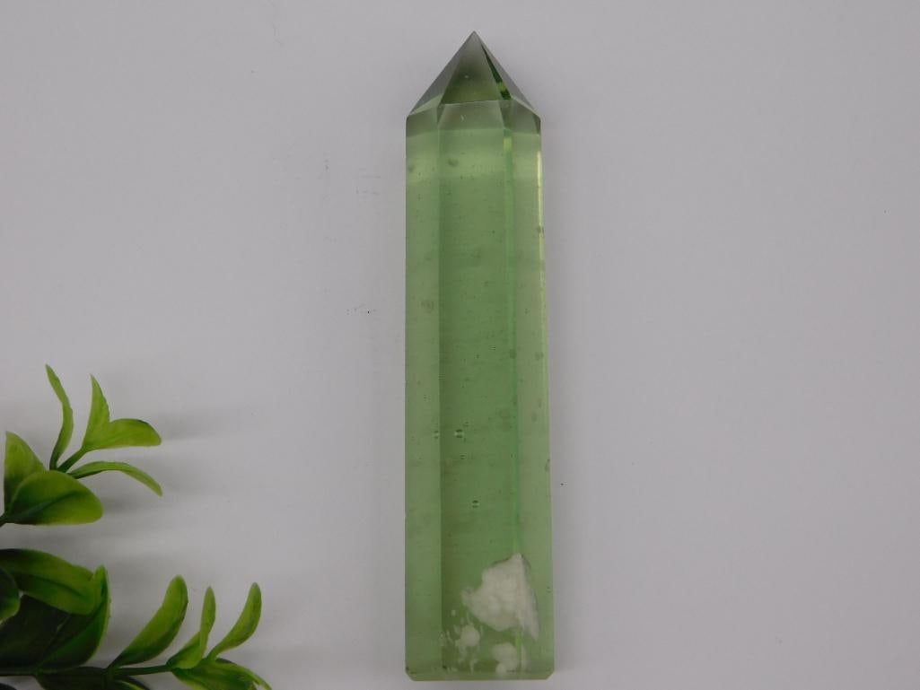 GREEN FLUORITE TOWER ROCK STONE LAPIDARY SPECIMEN: GREEN FLUORITE TOWER ROCK STONE LAPIDARY SPECIMEN