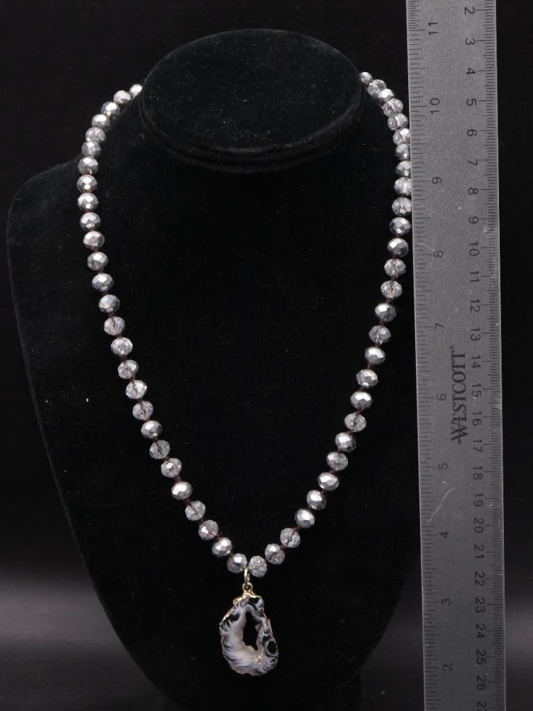 GEODE SLICE PENDANT ON SPARKLE BEAD NECKLACE - 3