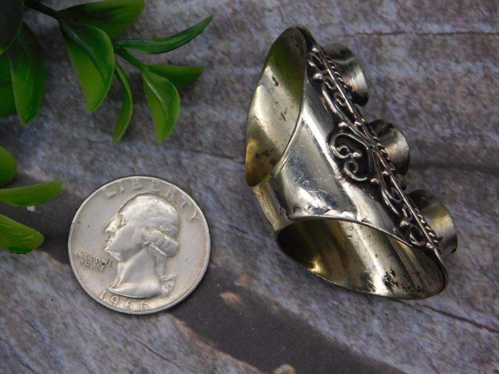 TURQUOISE RING ROCK STONE LAPIDARY SPECIMEN - 2