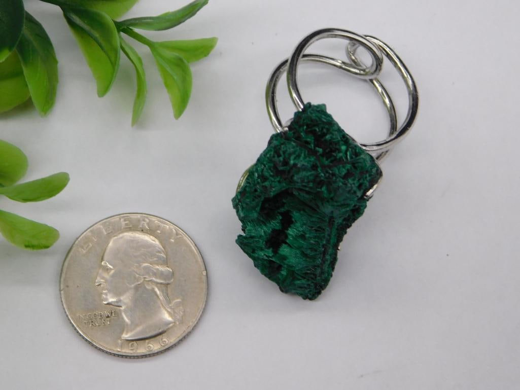 A MALACHITE ADJUSTABLE RING ROCK STONE LAPIDARY SPECIMEN - 2