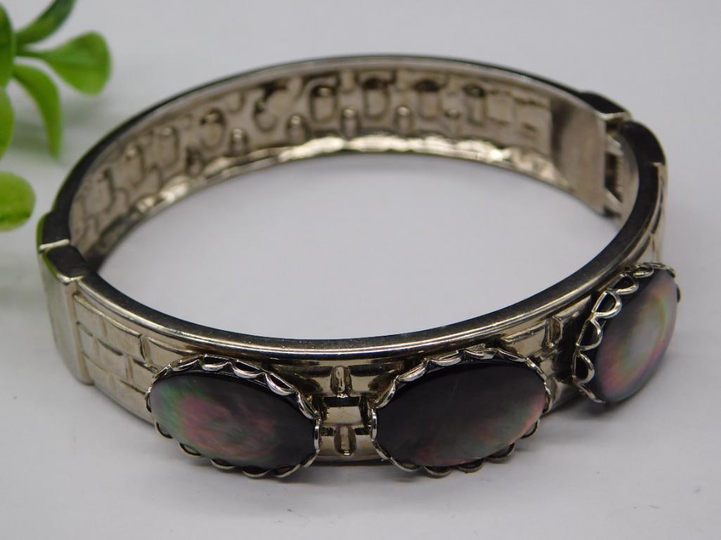 GENUINE STONE STUDDED CUFF BRACELET ROCK STONE LAPIDARY SPECIMEN: GENUINE STONE STUDDED CUFF BRACELET ROCK STONE LAPIDARY SPECIMEN