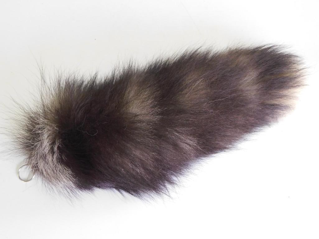 SILVER FOX TAIL TAXIDERMY: SILVER FOX TAIL TAXIDERMY