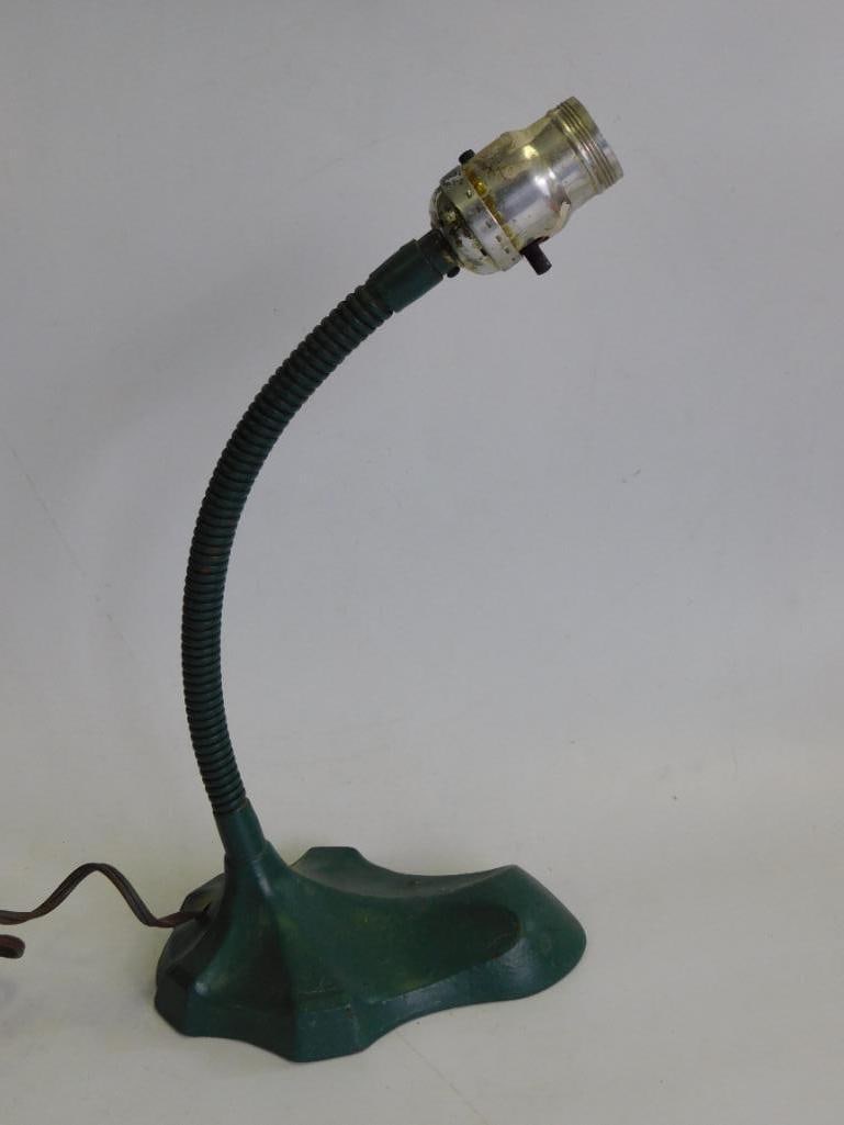 VINTAGE INDUSTRIAL GOOSENECK DESK LAMP ANTIQUE: VINTAGE INDUSTRIAL GOOSENECK DESK LAMP ANTIQUE