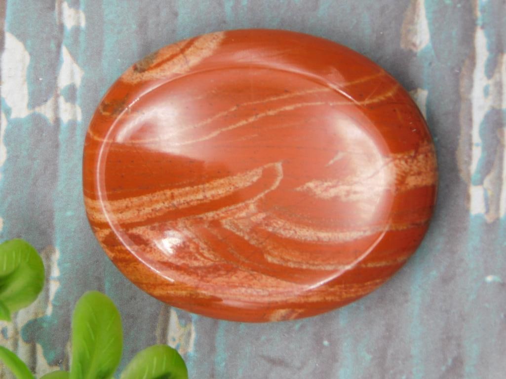 WORRY STONE ROCK STONE LAPIDARY SPECIMEN: WORRY STONE ROCK STONE LAPIDARY SPECIMEN