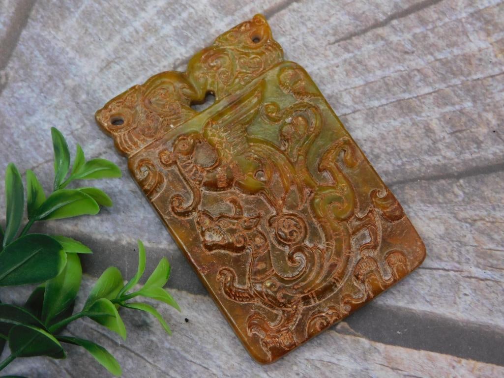 CARVED JADE ROCK STONE LAPIDARY SPECIMEN: CARVED JADE ROCK STONE LAPIDARY SPECIMEN