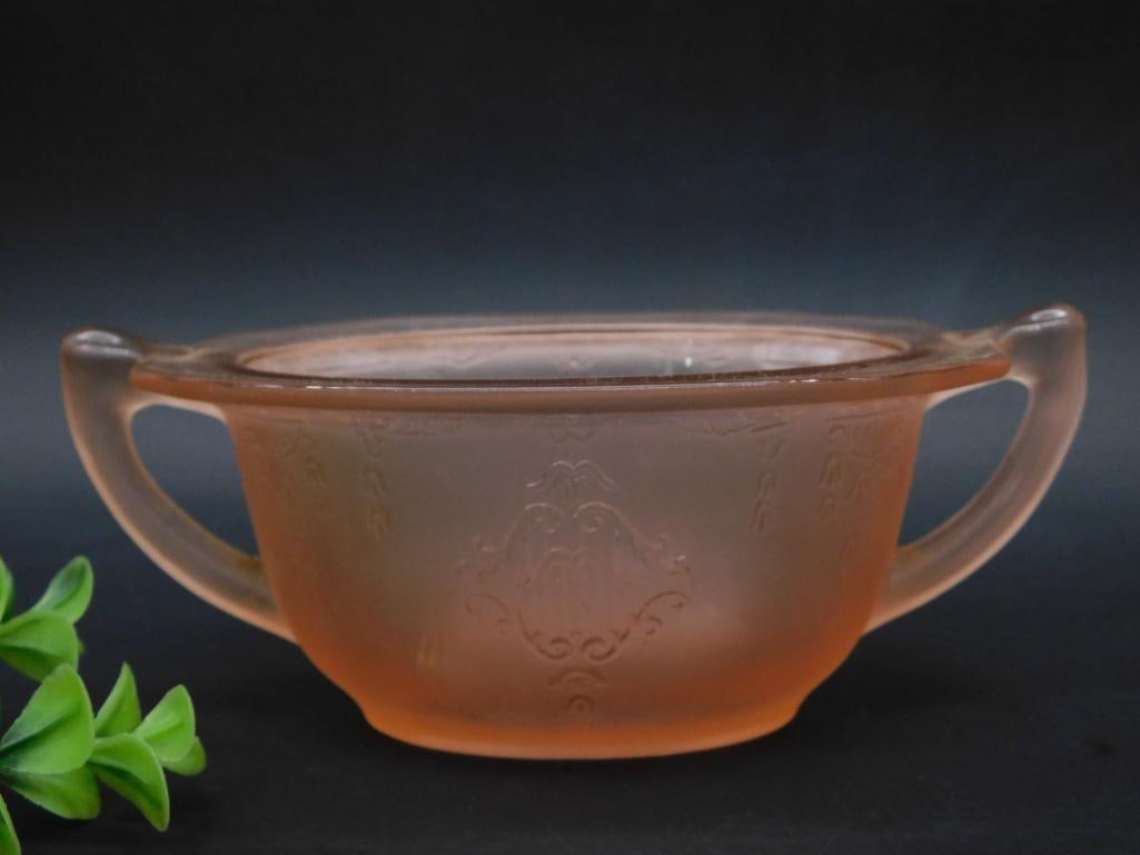 Pink Frosted Glass Bowl With Double Handles: Pink Frosted Glass Bowl With Double Handles