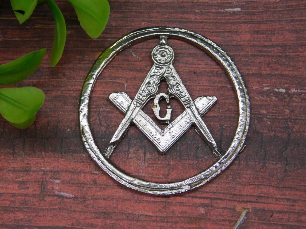 CUT COIN COLLECTIBLE: CUT COIN COLLECTIBLE