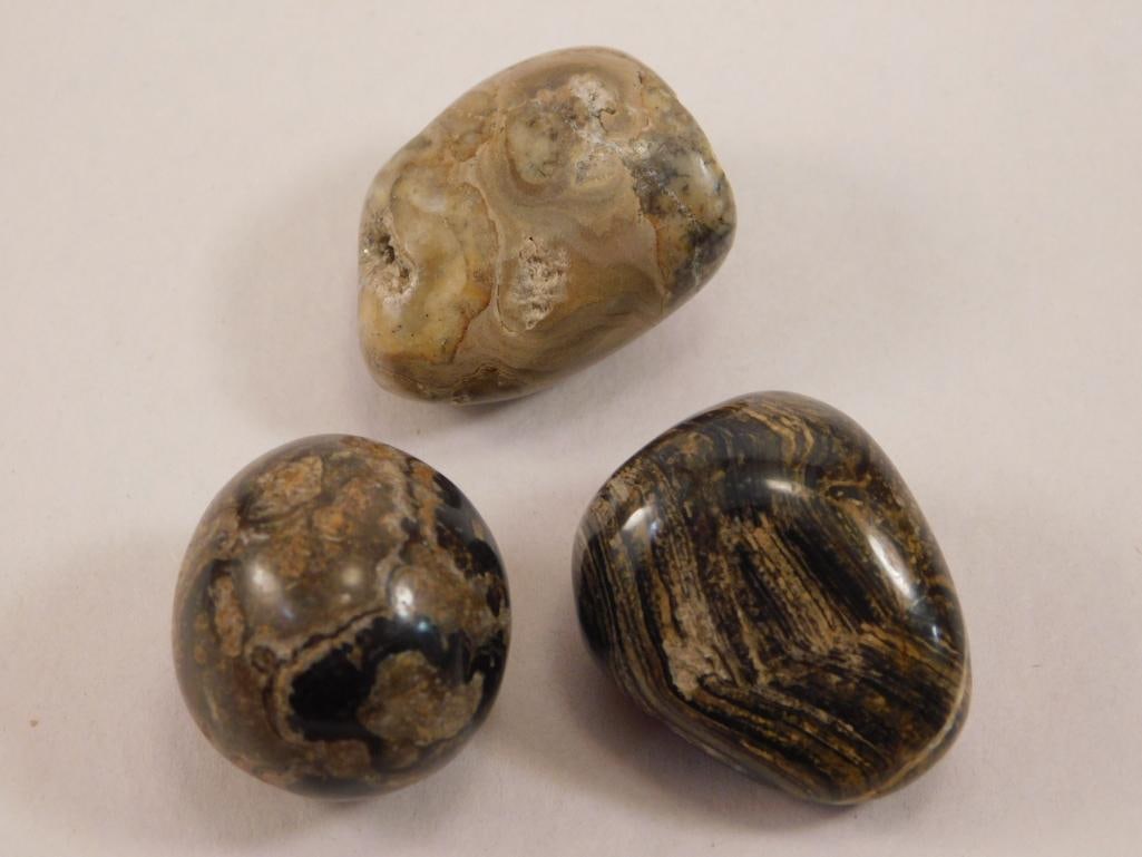 BANDED AGATE POLISHED ROCK STONE LAPIDARAY SPECIMEN: BANDED AGATE POLISHED ROCK STONE LAPIDARAY SPECIMEN