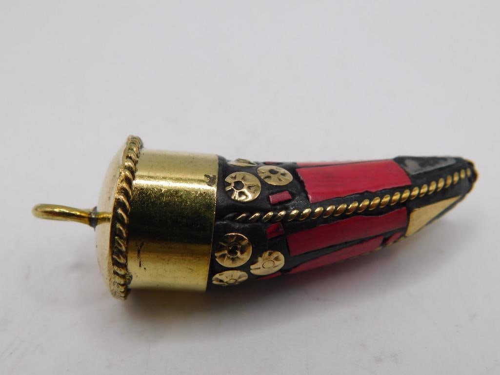 RED CORAL DECORATIVE HORN PENDANT ROCK STONE LAPIDARY SPECIMEN: RED CORAL DECORATIVE HORN PENDANT ROCK STONE LAPIDARY SPECIMEN