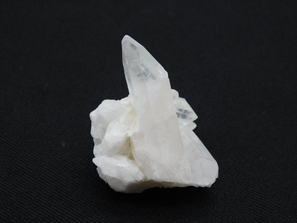 QUARTZ ROCK STONE LAPIDARY SPECIMEN (1 of 2)