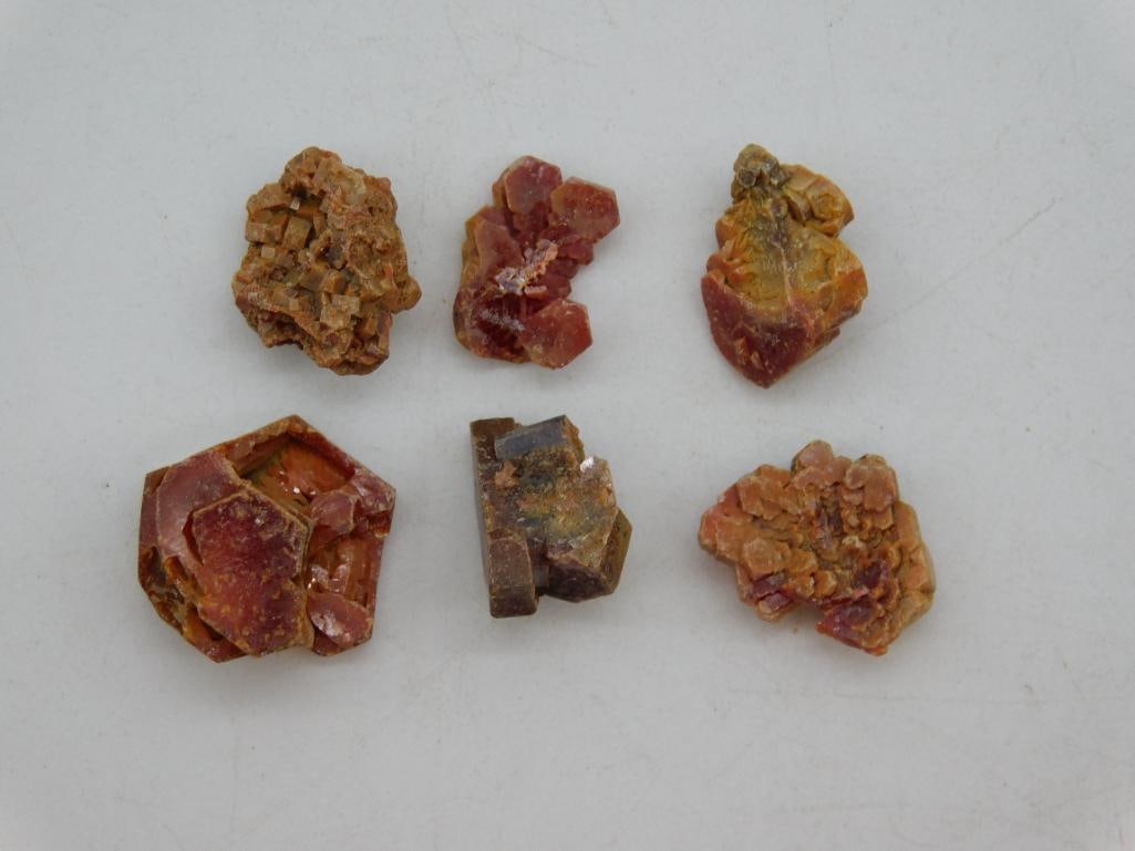 GEM VANADINITE 90 CARATS ROCK STONE LAPIDARY SPECIMEN: GEM VANADINITE 90 CARATS ROCK STONE LAPIDARY SPECIMEN