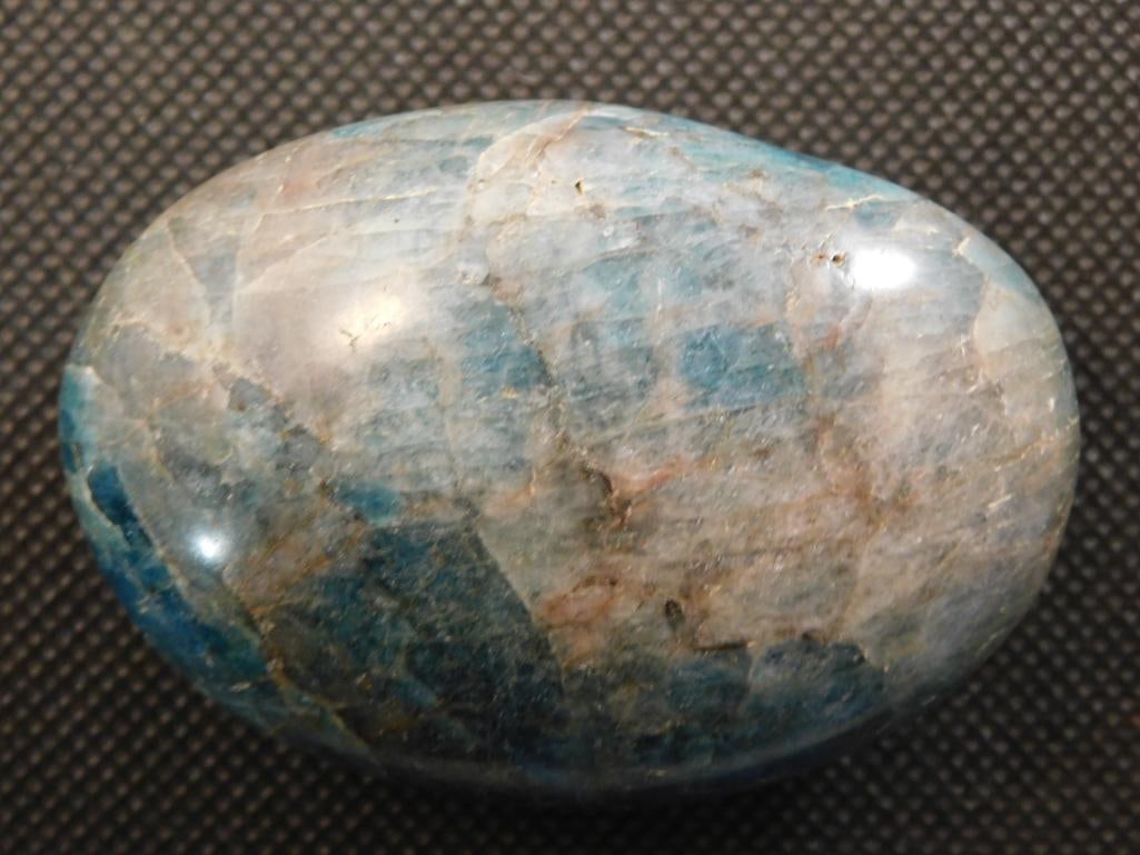 APATITE POLISHED ROCK STONE LAPIDARY SPECIMEN: APATITE POLISHED ROCK STONE LAPIDARY SPECIMEN