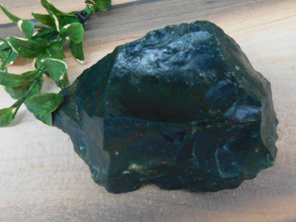 BLOODSTONE ROCK STONE LAPIDARY SPECIMEN: BLOODSTONE ROCK STONE LAPIDARY SPECIMEN