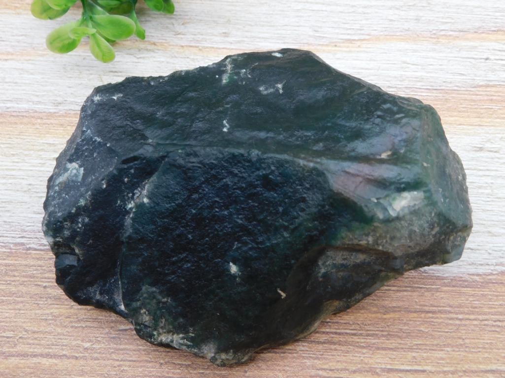 BLOODSTONE ROCK STONE LAPIDARY SPECIMEN: BLOODSTONE ROCK STONE LAPIDARY SPECIMEN