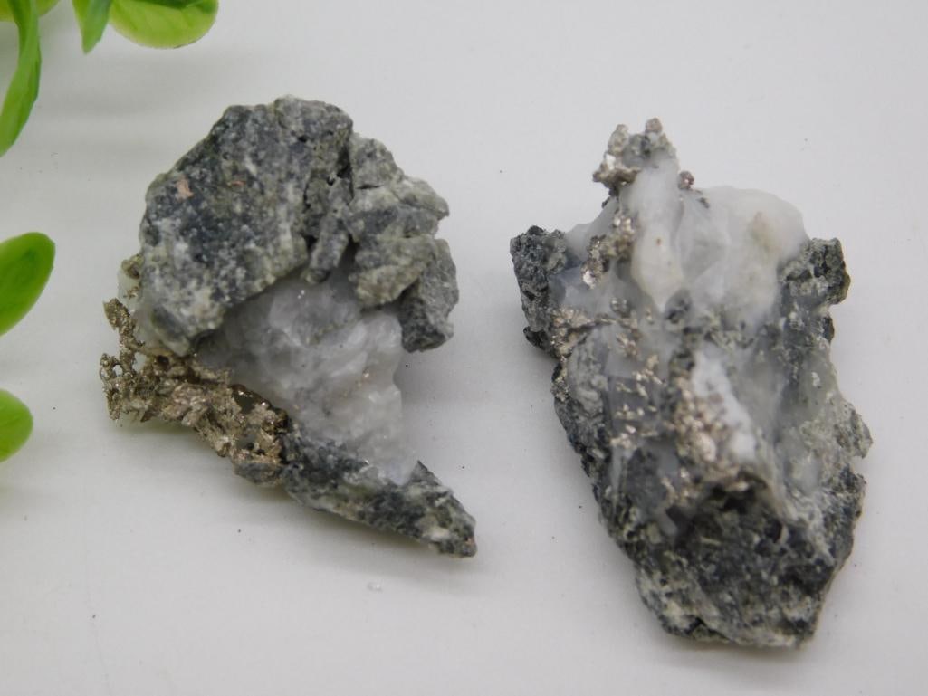 SILVER ON MIXED MINERAL SPECIMEN: SILVER ON MIXED MINERAL SPECIMEN