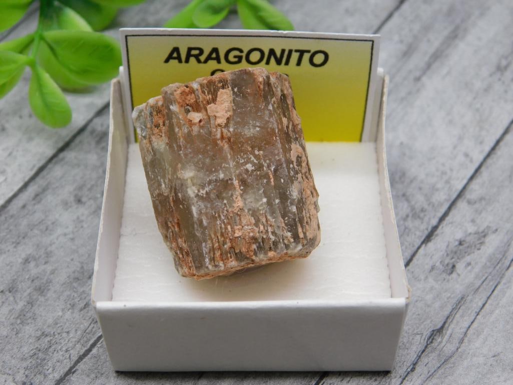 ARAGONITE ROCK STONE LAPIDARY SPECIMEN: ARAGONITE ROCK STONE LAPIDARY SPECIMEN