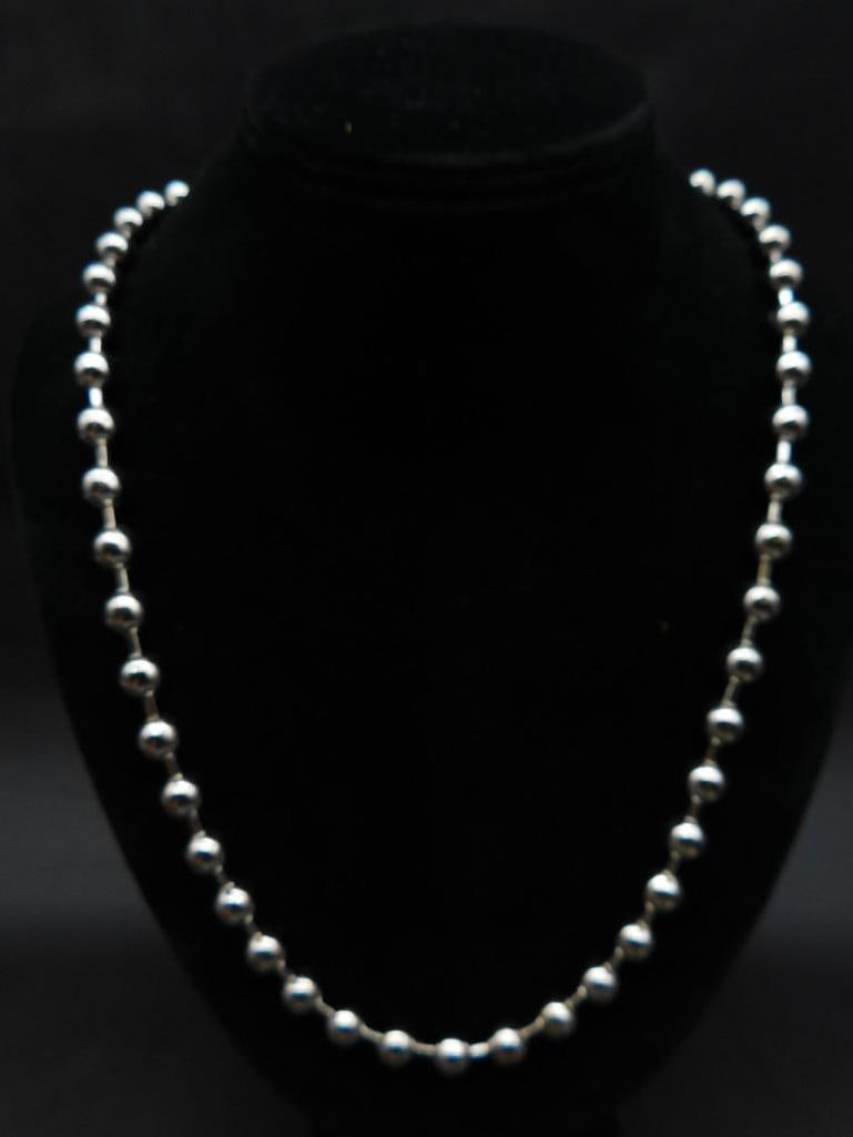 BEAD CHAIN NECKLACE: BEAD CHAIN NECKLACE